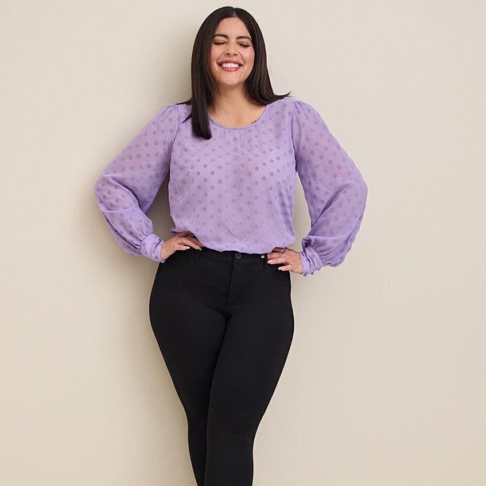 Torrid - Chiffon Clip Dot Puff Sleeve Top in Bougainvillea Lavender